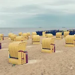 Panoramameerblicksuite Direkt Am Strand, Garage Wlan, Aufzug, Smarttv,Bettwaesche,Handtuecher, Netflix Uvm