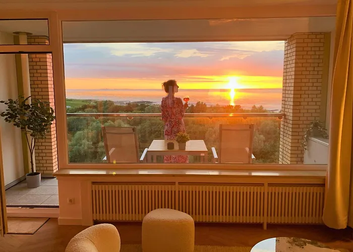 Panoramameerblicksuite Direkt Am Strand, Garage Wlan, Aufzug, Smarttv,Bettwaesche,Handtuecher, Netflix Uvm