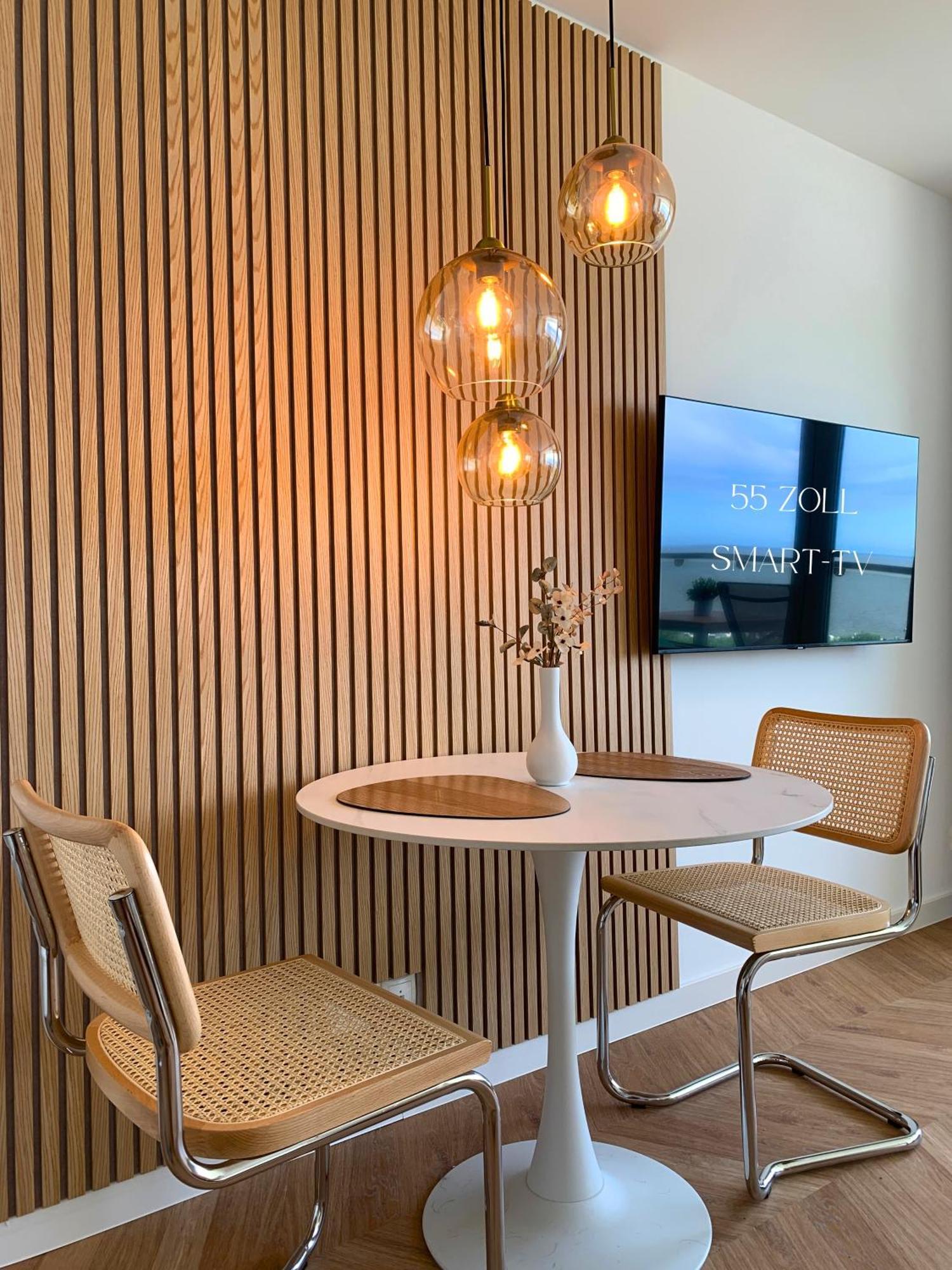 Panoramameerblicksuite Direkt Am Strand, Garage Wlan, Aufzug, Smarttv,bettwaesche,handtuecher, Netflix Uvm *