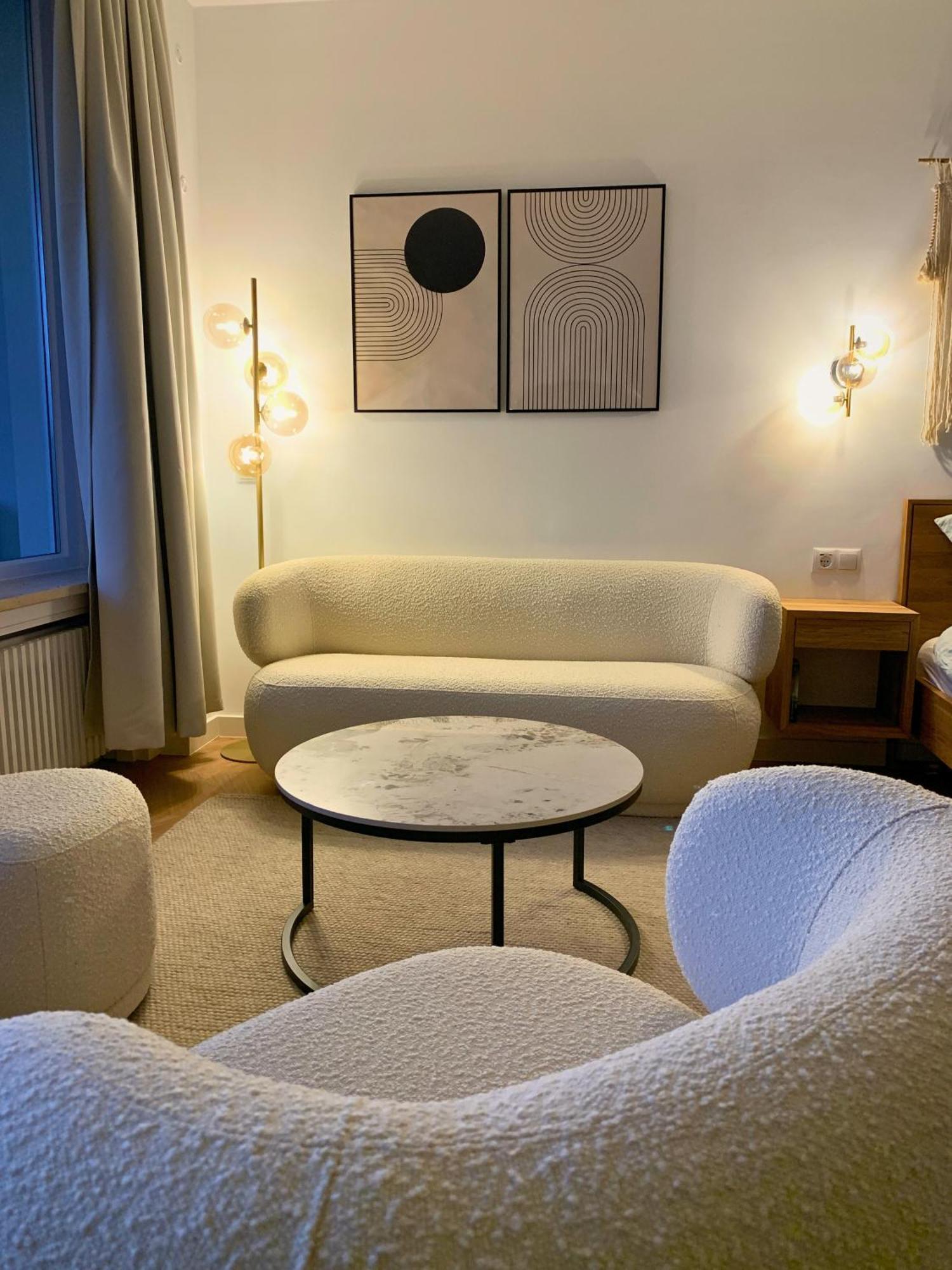 Panoramameerblicksuite Direkt Am Strand, Garage Wlan, Aufzug, Smarttv,bettwaesche,handtuecher, Netflix Uvm Apartment *